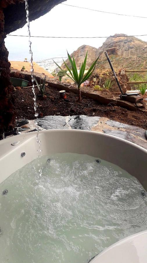 Casa Rural Alessia With Jacuzzi ,Garden & Swimming Pool Санта Крус де Тенерифе Екстериор снимка