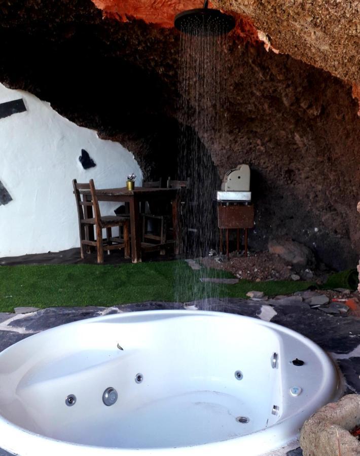 Casa Rural Alessia With Jacuzzi ,Garden & Swimming Pool Санта Крус де Тенерифе Екстериор снимка